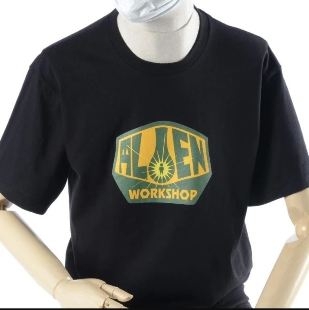 NWT Alien Workshop Skateboard Skater Classic Black Tee